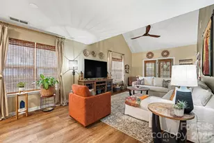 8331 Christmas Ct, Charlotte, NC 28216 - Photo 11