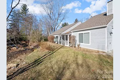 102 Llama Way, Black Mountain, NC 28711 - Photo 3