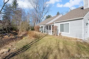 102 Llama Wy, Black Mountain, NC 28711 - Photo 3