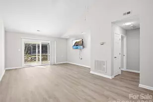 102 Llama Wy, Black Mountain, NC 28711 - Photo 9