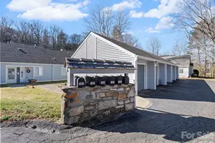 102 Llama Wy, Black Mountain, NC 28711 - Photo 25