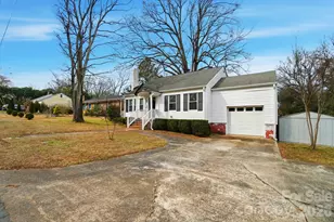406 N Thompson St, Monroe, NC 28112 - Photo 3