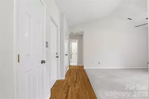 9209 Kings Canyon Dr, Charlotte, NC 28210 - Photo 7