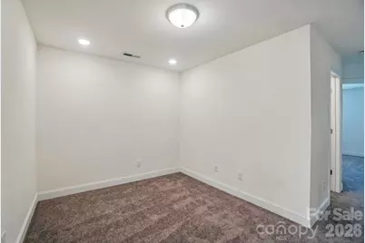 8018 Saluda Drive, Charlotte, NC 28269 - Photo 21