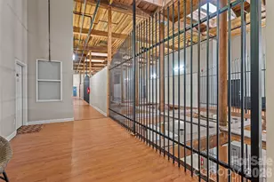 201 S Hoskins Rd, Charlotte, NC 28208 - Photo 35