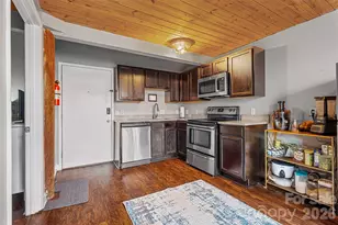 201 S Hoskins Rd, Charlotte, NC 28208 - Photo 3