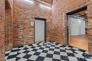 201 S Hoskins Rd, Charlotte, NC 28208 - Photo 33