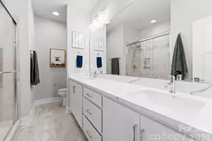 2310 Elizabeth Ml Pl, Charlotte, NC 28208 - Photo 17