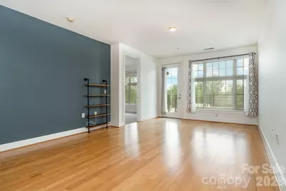 1101 W 1st Street #307, Charlotte, NC 28202 - Photo 5