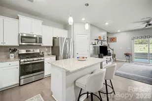 226 Quinn Rd, Matthews, NC 28104 - Photo 3