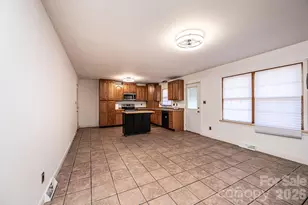 620 Diamondhead Dr NE, Lenoir, NC 28645 - Photo 19