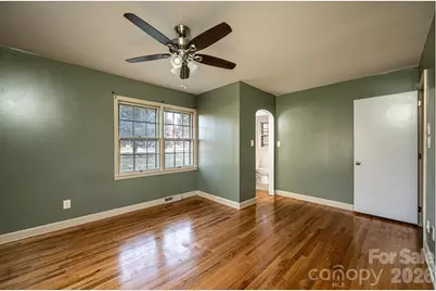 620 Diamondhead Drive NE, Lenoir, NC 28645 - Photo 13