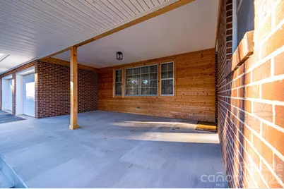 620 Diamondhead Drive NE, Lenoir, NC 28645 - Photo 5