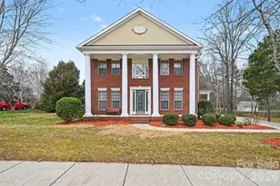 1305 Linden Glen Dr, Matthews, NC 28104 - Photo 3