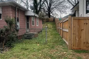 1705 Dunkirk Dr, Charlotte, NC 28203 - Photo 3