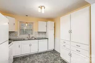 101 Boyd Dr, Flat Rock, NC 28731 - Photo 11