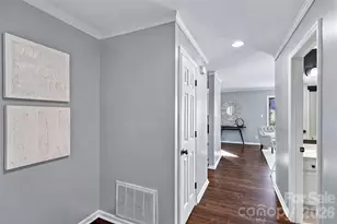 762 Marsh Rd, Charlotte, NC 28209 - Photo 7