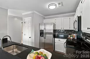 762 Marsh Rd, Charlotte, NC 28209 - Photo 19