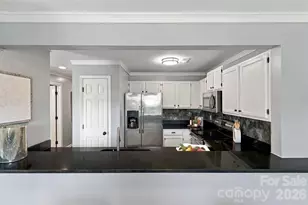 762 Marsh Rd, Charlotte, NC 28209 - Photo 15