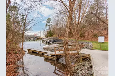 14204 Queens Carriage Place, Charlotte, NC 28278 - Photo 45