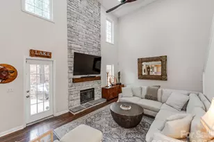 14204 Queens Carriage Pl, Charlotte, NC 28278 - Photo 3