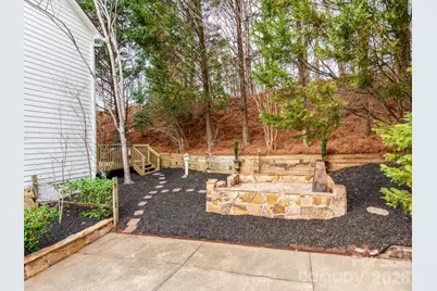 14204 Queens Carriage Place, Charlotte, NC 28278 - Photo 31