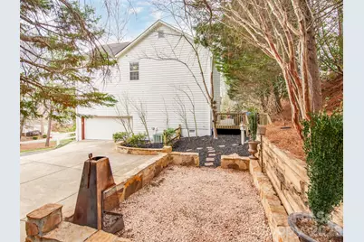 14204 Queens Carriage Place, Charlotte, NC 28278 - Photo 33