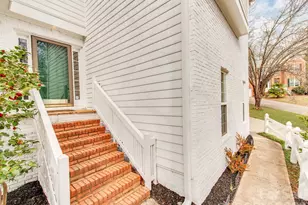 14204 Queens Carriage Pl, Charlotte, NC 28278 - Photo 5