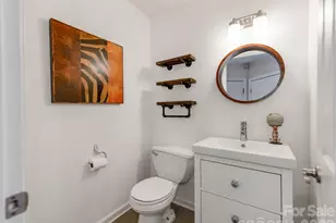 14204 Queens Carriage Pl, Charlotte, NC 28278 - Photo 17