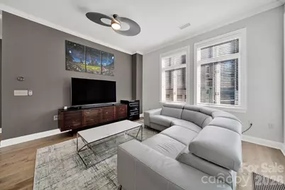 230 S Tryon Street #1004, Charlotte, NC 28202 - Photo 9