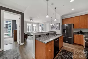 230 S Tryon St, Charlotte, NC 28202 - Photo 5