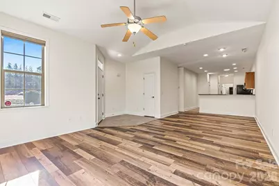 823 Wynnshire Drive #B, Hickory, NC 28601 - Photo 15