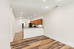 823 Wynnshire Drive, Hickory, NC 28601 - Photo 17