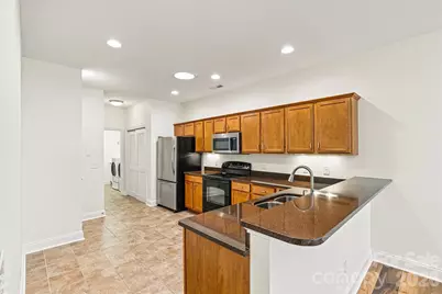 823 Wynnshire Drive #B, Hickory, NC 28601 - Photo 19