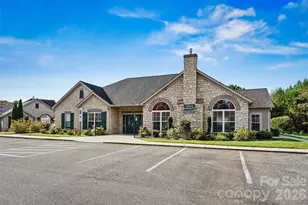 823 Wynnshire Drive, Hickory, NC 28601 - Photo 7