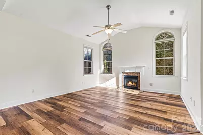 823 Wynnshire Drive #B, Hickory, NC 28601 - Photo 13