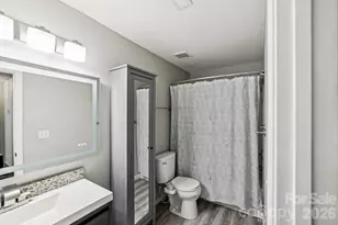 3902 Larkhaven Village Dr, Charlotte, NC 28215 - Photo 19