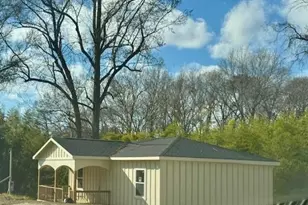 38 Poplar St, Great Falls, SC 29055 - Photo 1