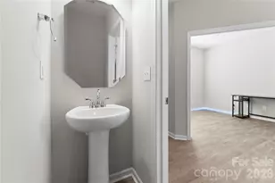 1211 Laurel Woods Dr, Gastonia, NC 28052 - Photo 7