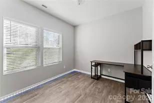 1211 Laurel Woods Dr, Gastonia, NC 28052 - Photo 5