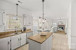 6610 Lyndonville Dr, Charlotte, NC 28277 - Photo 11