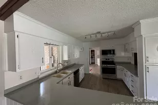 938 Sandswood Dr, Gastonia, NC 28054 - Photo 17