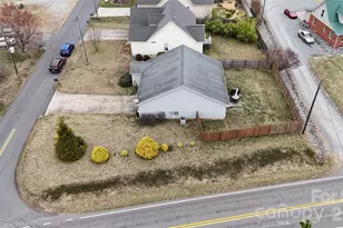 90 Elm St, Morganton, NC 28655 - Photo 19