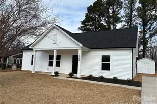 605 E Hartford Ave, Bessemer City, NC 28016 - Photo 1