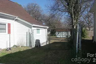 122 College St, Chester, SC 29706 - Photo 3
