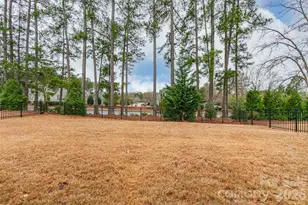 14915 Batteliere Dr, Charlotte, NC 28278 - Photo 35