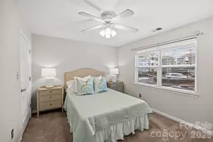 2210 Sumner Green Ave, Charlotte, NC 28203 - Photo 15