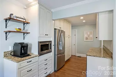 210 Dellwood Avenue, Charlotte, NC 28209 - Photo 15