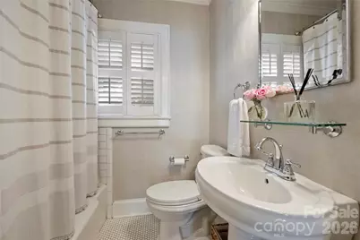 210 Dellwood Avenue, Charlotte, NC 28209 - Photo 17