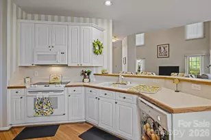 900 Muirfield Dr, Mooresville, NC 28115 - Photo 21